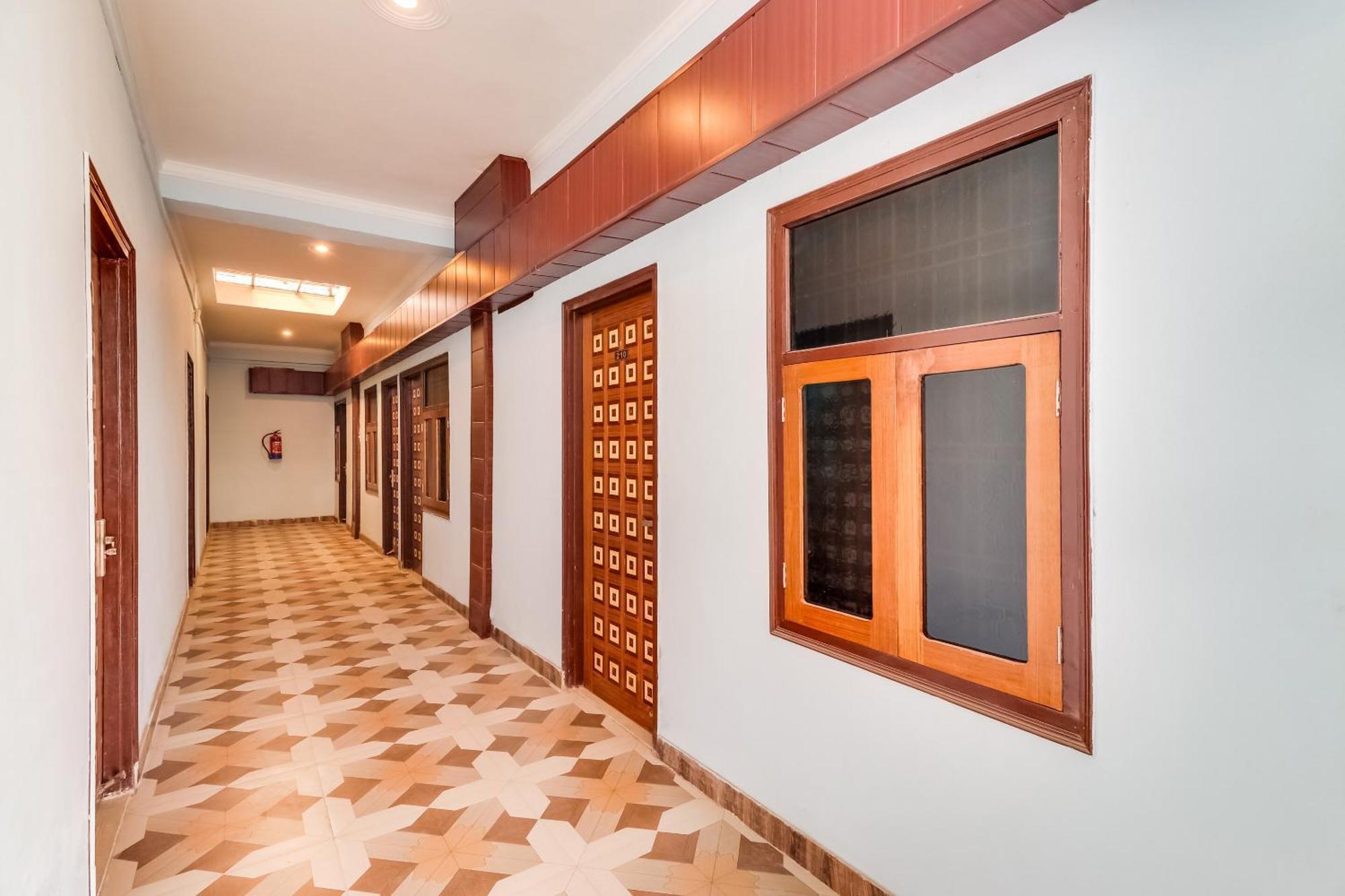 Hotel O The Velvet Chinhat Tiraha Экстерьер фото