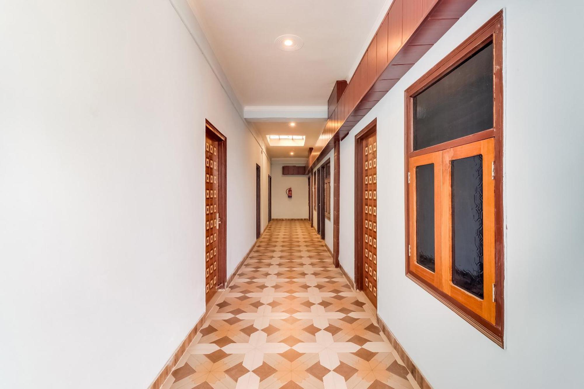Hotel O The Velvet Chinhat Tiraha Экстерьер фото